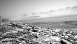 “好奇号”拍摄到一张火星“岩石监狱”照片
