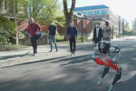国外两足机器人创造历史：53 分钟跑 5 公里、摔倒可自动爬起