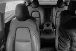特斯拉扩大驾驶员监控功能，更多车辆可搭载面向驾驶员的舱内摄像头